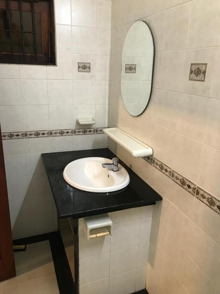 Apartmán Ice Berg Dehiwala-Mount Lavinia Pokoj fotografie