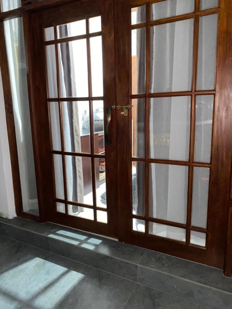 Apartmán Ice Berg Dehiwala-Mount Lavinia Pokoj fotografie