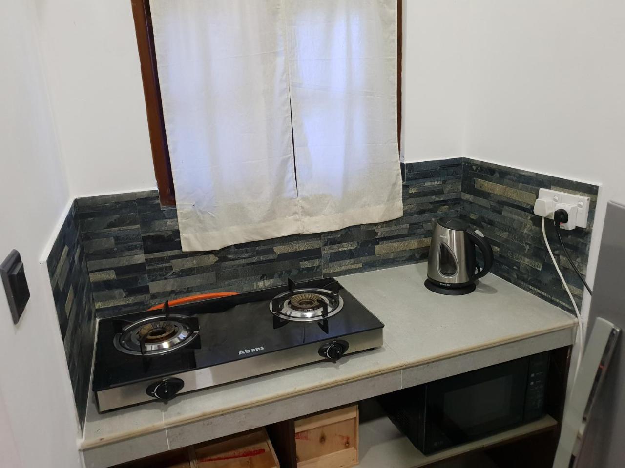 Apartmán Ice Berg Dehiwala-Mount Lavinia Exteriér fotografie