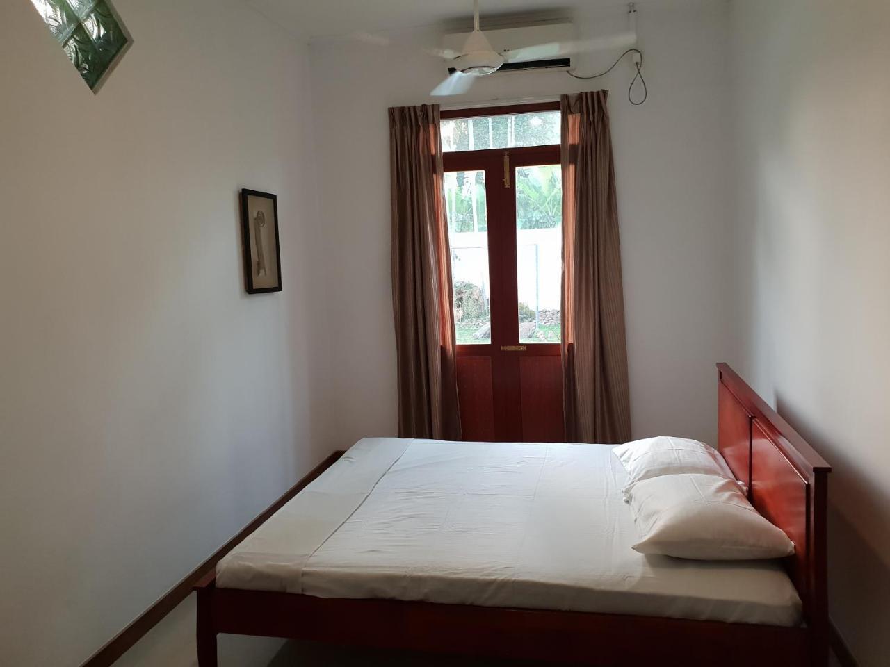 Apartmán Ice Berg Dehiwala-Mount Lavinia Exteriér fotografie